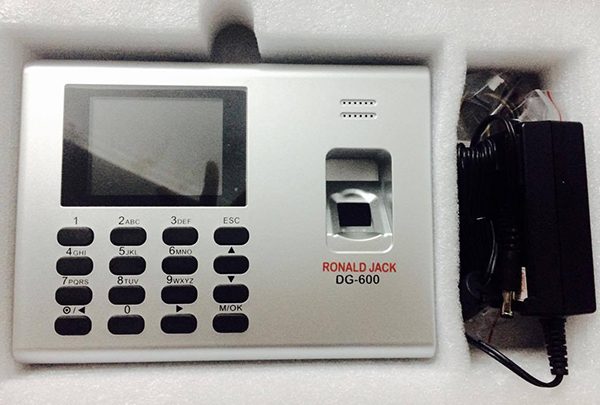 Máy chấm công vân tay và thẻ cảm ứng RONALD JACK DG-600ID